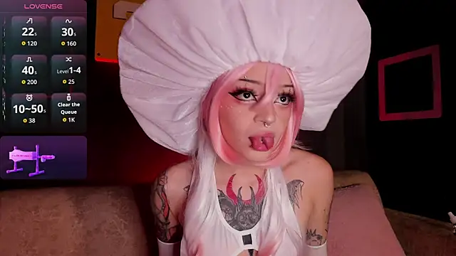 Elettra Rou online show from November 5, 2025, 12:10 am