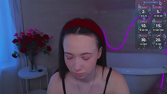 Hayle Hill online show from April 15, 2026, 1:56 am