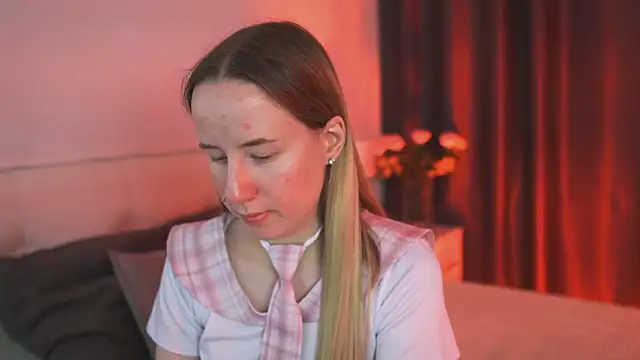 Cassie Kelman online show from March 7, 2025, 3:29 am