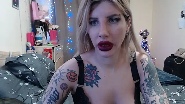 BLACKPeonyy online show from December 3, 2025, 6:43 am