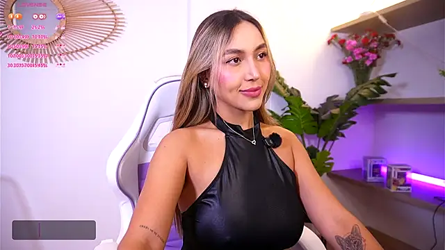 ashley2004 x online show from October 30, 2025, 12:12 am