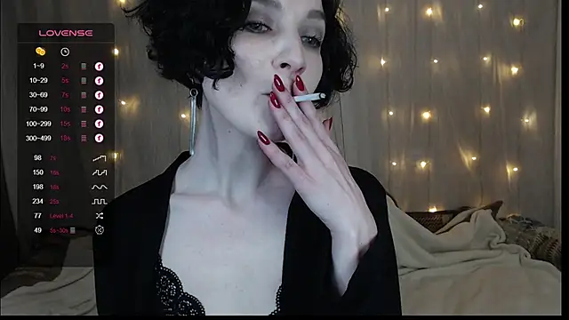 TinaWince online show from December 28, 2024, 7:55 am