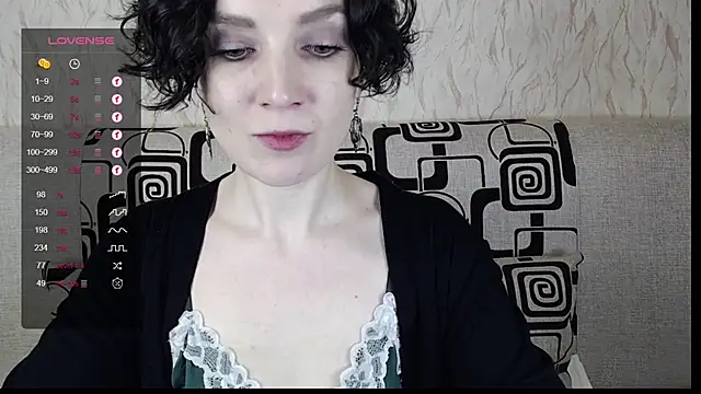 TinaWince online show from March 8, 2025, 5:49 am