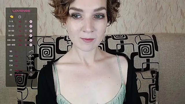 TinaWince online show from September 11, 2025, 5:40 am