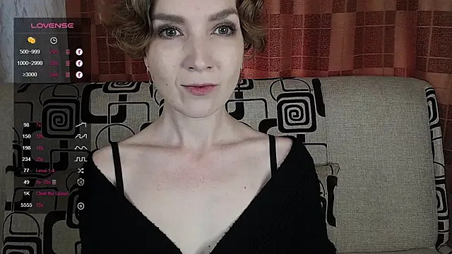 TinaWince online show from May 28, 2026, 4:43 am