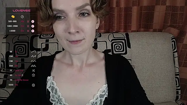 TinaWince online show from June 18, 2026, 4:46 am