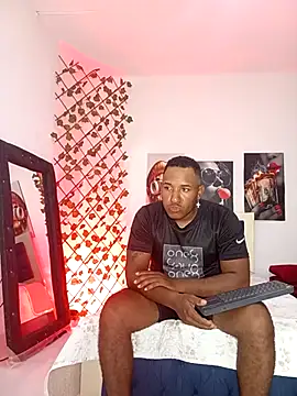 ARTHUR MINI online show from November 13, 2025, 1:04 am