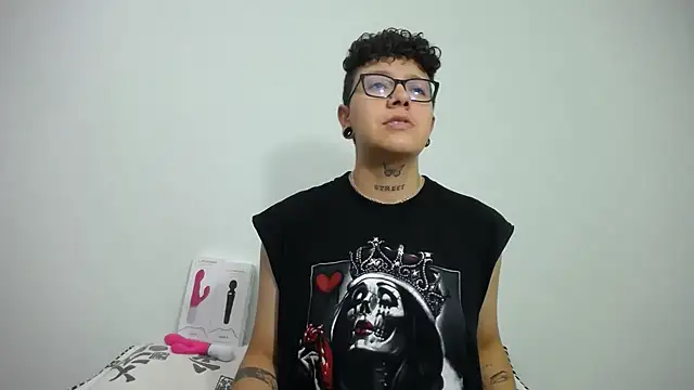 alex noa online show from February 26, 2025, 8:44 pm