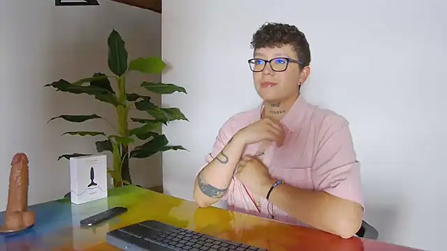 alex noa online show from November 7, 2025, 7:36 pm