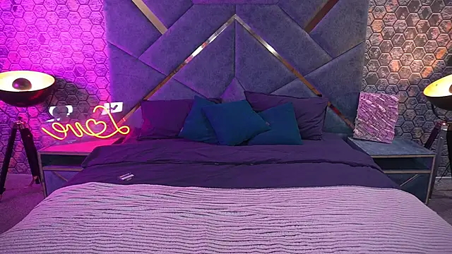 Snapshot of ArianaDarkk chatting on September 26, 2025, 7:51 pm ArianaDarkk online show from September 26, 2025, 7:51 pm