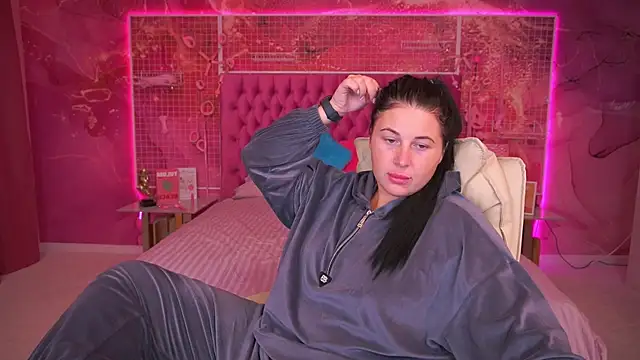 Snapshot of ArianaDarkk chatting on October 9, 2025, 7:45 pm ArianaDarkk online show from October 9, 2025, 7:45 pm