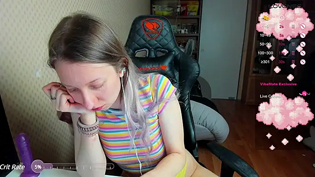 Snapshot of cutieMila chatting on February 20, 2025, 10:37 pm cutieMila online show from February 20, 2025, 10:37 pm