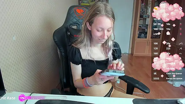 Snapshot of cutieMila chatting on September 28, 2025, 11:37 am cutieMila online show from September 28, 2025, 11:37 am