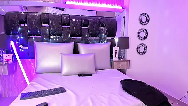 Charlotte Myers online show from January 31, 2025, 12:07 pm