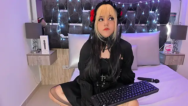 Charlotte Myers online show from March 1, 2025, 6:00 pm