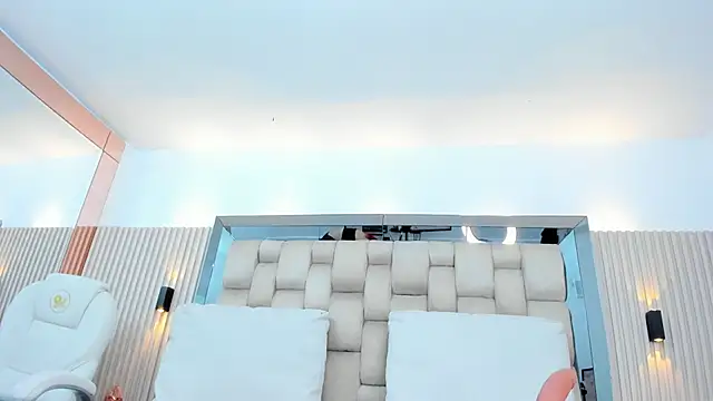 Snapshot of Dalia-Prada chatting on November 28, 2025, 11:18 pm Dalia-Prada online show from November 28, 2025, 11:18 pm