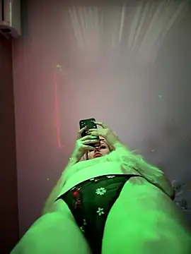 Teya moon  online show from December 7, 2024, 10:56 am