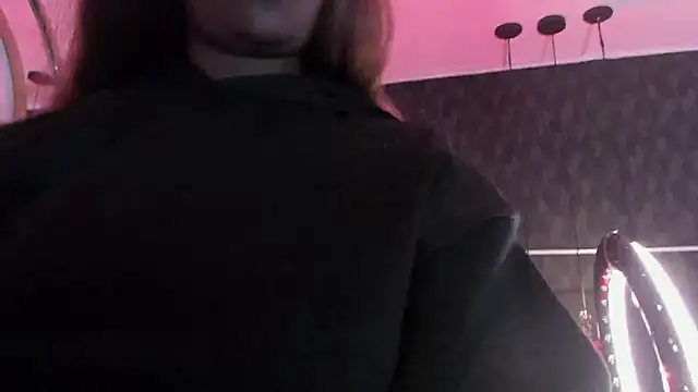 Anneth  M online show from January 22, 2025, 7:45 pm