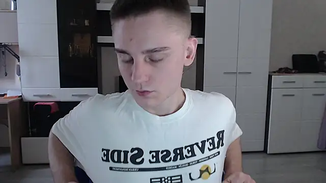 angryzan online show from January 20, 2025, 7:36 am