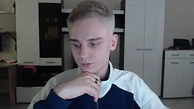 angryzan online show from February 10, 2025, 11:04 am