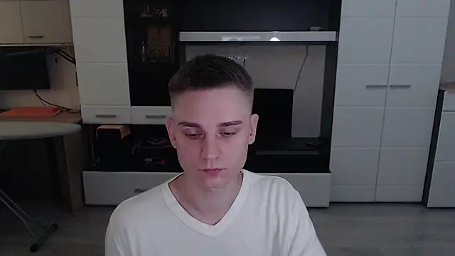 angryzan online show from October 1, 2025, 5:46 am