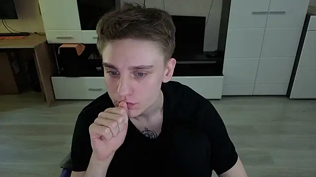 angryzan online show from March 20, 2026, 9:36 am