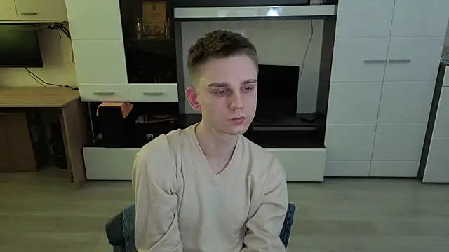 angryzan online show from April 23, 2026, 6:14 am