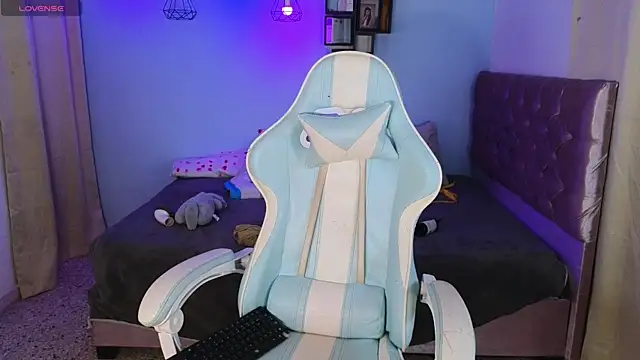 Peggy Funn online show from January 13, 2025, 2:28 am