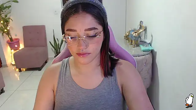 littleangel1 m online show from February 24, 2025, 9:52 pm