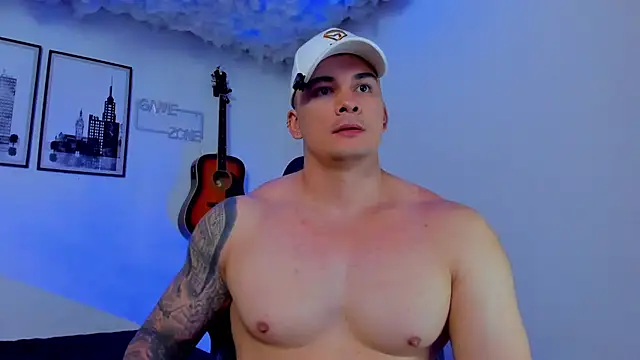 seancarreraa online show from April 13, 2026, 9:09 pm