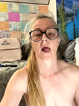 Snapshot of Venus22cumin chatting on November 23, 2025, 4:07 pm Venus22cumin online show from November 23, 2025, 4:07 pm