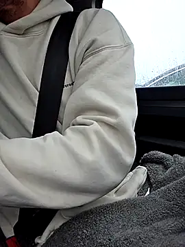 Zeefy online show from November 16, 2025, 8:09 am