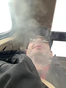 hailzeffn online show from March 16, 2026, 2:21 pm