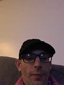 hailzeffn online show from April 6, 2026, 12:19 am