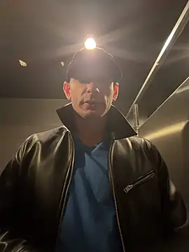 hailzeffn online show from April 18, 2026, 11:16 pm