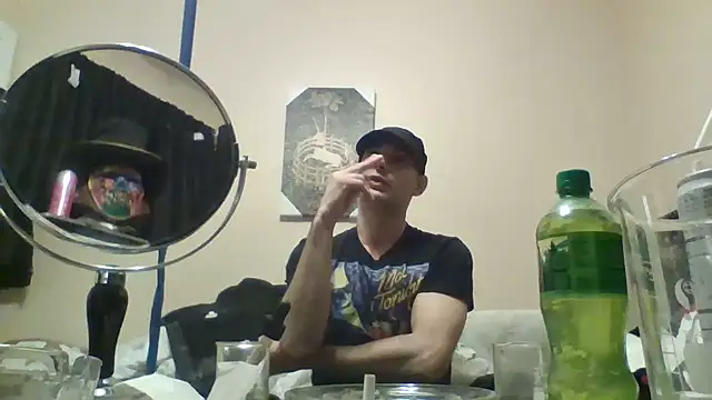 hailzeffn online show from April 21, 2026, 2:51 am