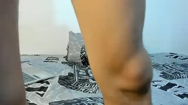 Diego-Monsalve online show from November 30, 2025, 11:42 pm