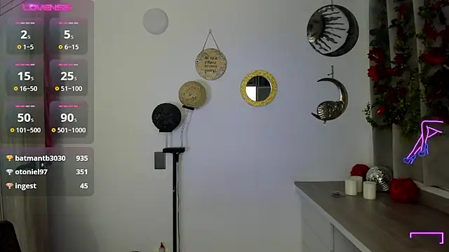  cristal ayala online show from March 17, 2025, 2:41 am