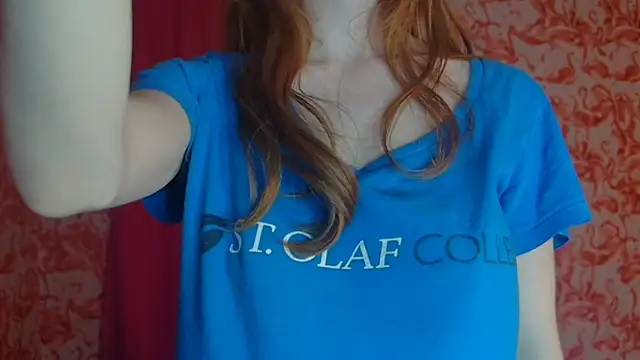 strawberrysmoothie online show from February 1, 2025, 6:32 am