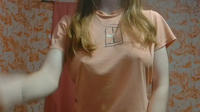 strawberrysmoothie online show from February 6, 2025, 2:55 am