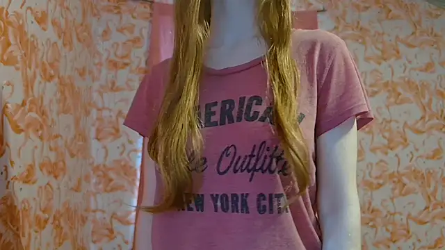 strawberrysmoothie online show from October 4, 2025, 8:07 pm