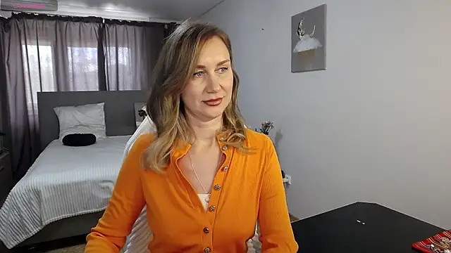 Vanessa Nowak online show from April 17, 2026, 8:39 am