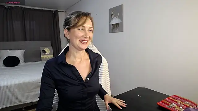 Snapshot of Vanessa_Nowak chatting on May 3, 2026, 4:24 pm Vanessa Nowak online show from May 3, 2026, 4:24 pm