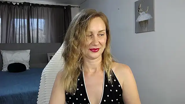 Snapshot of Vanessa_Nowak chatting on June 13, 2026, 1:31 pm Vanessa Nowak online show from June 13, 2026, 1:31 pm