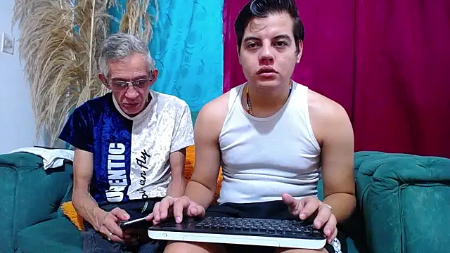 Leon hot X online show from January 12, 2025, 1:48 pm