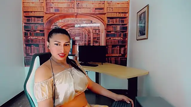 khiara moretti online show from December 19, 2024, 10:32 pm