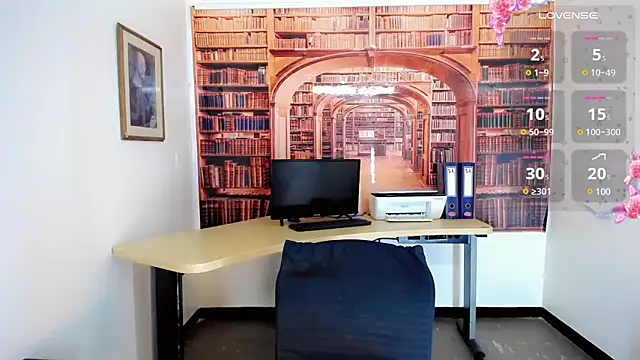 khiara moretti online show from March 13, 2025, 7:28 pm