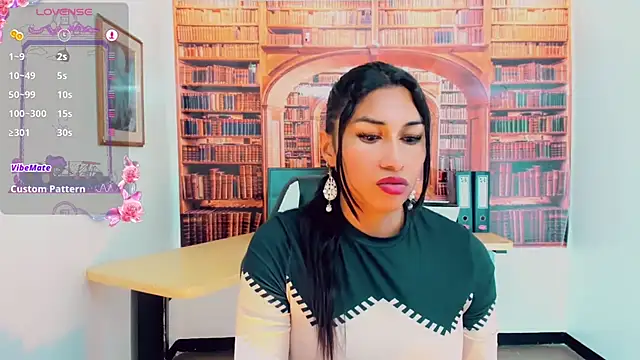 khiara moretti online show from March 14, 2025, 11:00 pm