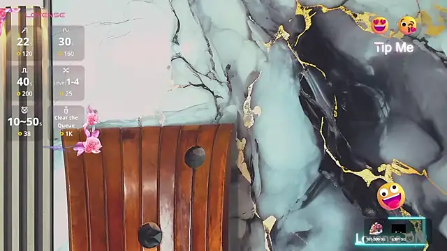 khiara moretti online show from February 16, 2026, 7:43 pm