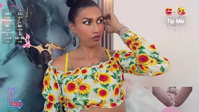 Snapshot of khiara_moretti chatting on June 2, 2026, 11:23 am khiara moretti online show from June 2, 2026, 11:23 am